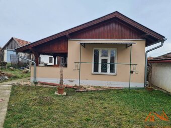 Na predaj Rodinný dom s veľkým potenciálom Moča - 2