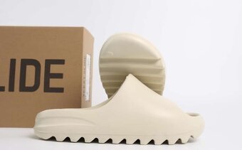 Yeezy slides 46 - 2