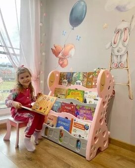 Regál na knihy v štýle Montessori - 2