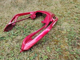 Hlavný plast pod sedlo Yamaha FZ6 - 2