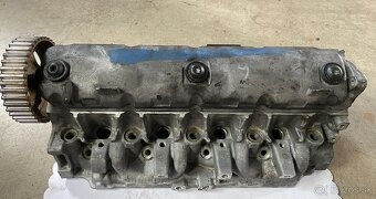 Hlava valcov opel vivaro renault trafic 1,9 dci F9Q - 2