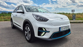 KIA Niro EV 64.8 kWh Platinum mod.2022 v záruke - 2