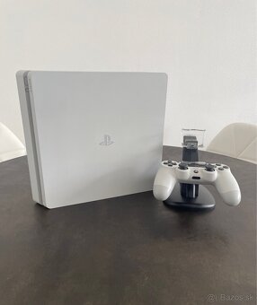 Ps4 slim 500gb top stav - 2