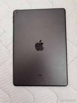 Predám iPad 10.2 128 GB WiFi 8 2020 - 2