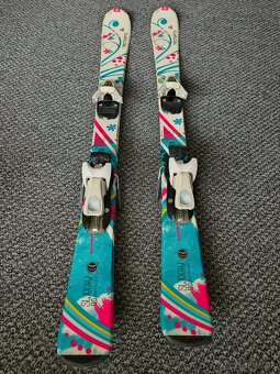 Dievčenský lyžiarsky set : lyže 110, lyžiarky 22-22,5 - 2