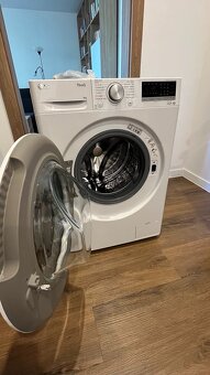 Predám práčku LG FA94V5UVW0 9kg - 2