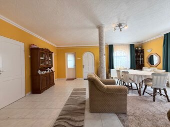 MAĎARSKO FORRÓ - SUPER 5 IZBOVÝ RD SO ZÁHRADOU - 2