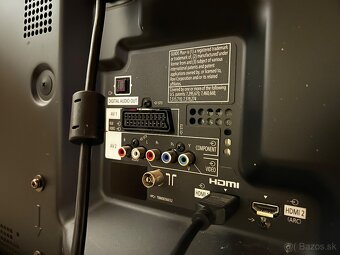 Panasonic TX-P42X50E - 2