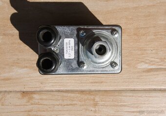 TSA 3S 05M 0,27-0,44MPa tlakový spínač - zánovný - 2