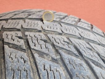 NOKIAN 265/50R20 - 2