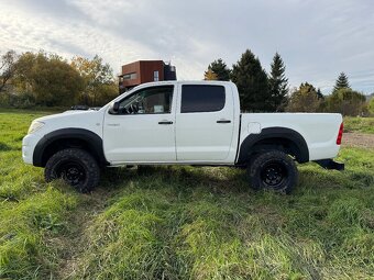Toyota Hilux 2.5 D-4D M/T - 2