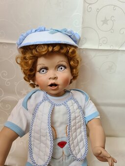 porcelanova babika znacena s certifikatom - 2