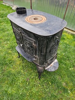 Stare liatinove kachle - 2