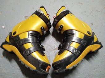 Lyžiarky Lowa MP 27.0 - 2