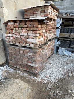 Predam starú tehlu - 2