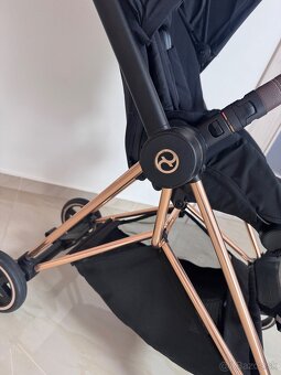 Cybex mios 3.0 čierny - 2