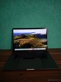 MacBook Pro 15 2019 | i7 • 16GB • 256GB SSD - 2