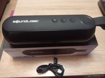 Moderný bluetooth reproduktor s rádiom - 2