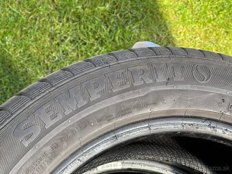225/55 R17 - 2