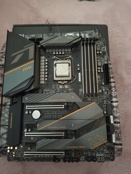 MSI z490 ace - 2