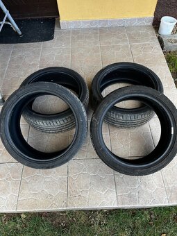 205/40 R17 - 2