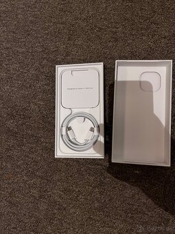 iPhone 15,Black,128GB - 2