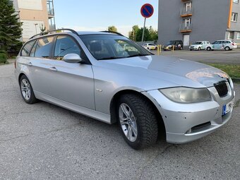E90 BMW 318i - 2