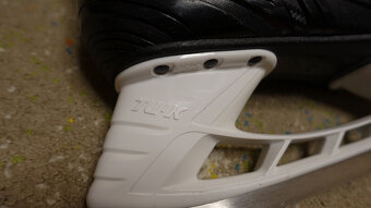 Hokejové korčule BAUER SUPREME 44,5 EU - 2