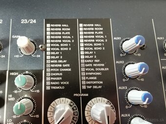 Mix pult Yamaha MG 24 - 2