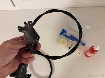 Kompletní brzdy Shimano Deore XT (BL-M8100 a BR-M8120) - 2