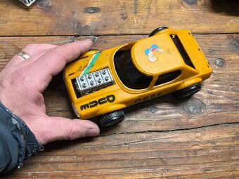 Staré autíčka 6 kusov + skákavka loptička - 2