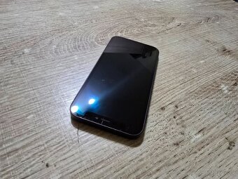 Iphone 12 mini s novou bateriou a 100 percentnym zdravym pln - 2