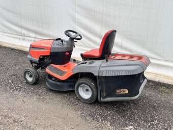 Predám traktorovú kosačku zn. Husqvarna CTH 126 - 2