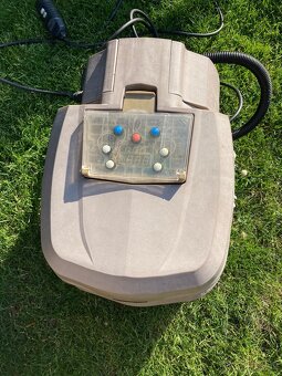 Technologická jednotka vírivých bazénov - 2