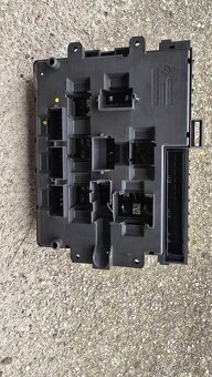 Bmw e90 poistkove skrinky - 2