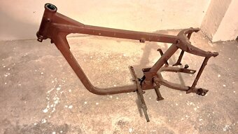 Rám jawa 250 panelka - 2