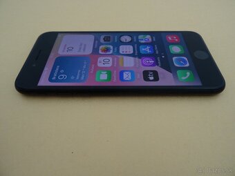 iPhone SE 2020 64GB - ZÁRUKA 1 ROK - 2