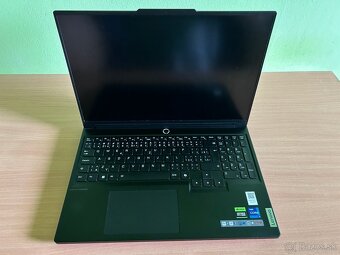 Predám herný notebook Lenovo Legion 7 16IRX9 - 2
