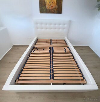 Čalúnená posteľ 140cm - 2