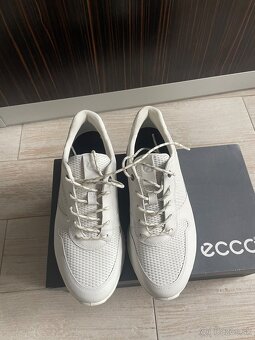 Ecco topanky nove 41 uk 7,5 - 2