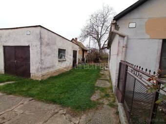 Rodinný dom na priestrannom pozemku 3 520 m² v Jatove - 2