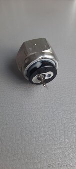 Čidlo tlaku oleja škoda 1000mb 100l 110l 105l 120l 125l - 2