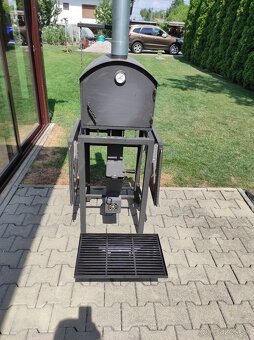 Predám záhradný grill súpravu - 2