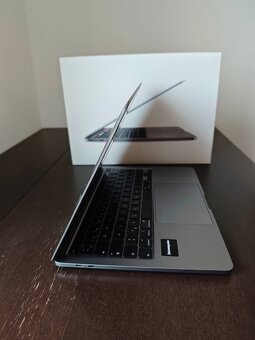 Predám MacBook Pro 13" Touch Bar (2020) Space Gray - 2