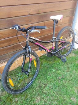 Dievčenský horský bicykel - 120 € / dohoda - 2