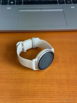 Garmin Vivoactive 5 Gold - bez škrabanca - 2