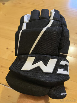 Predám hokejové rukavice CCM, veľkosť 12' - 2