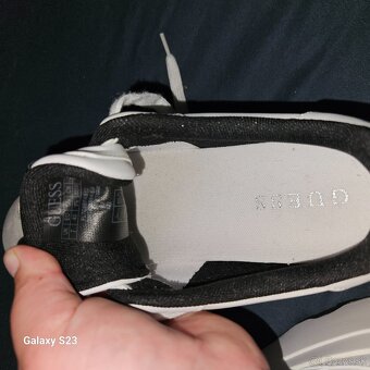 Predam nove adidas botasky 40.5velkost - 2