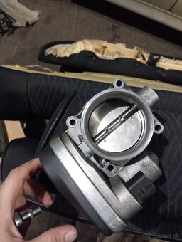 Škrtiaca klapka BMW n42b20a - 2