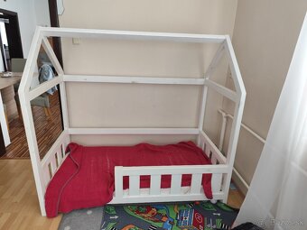 Predám detskú posteľ domček - 2